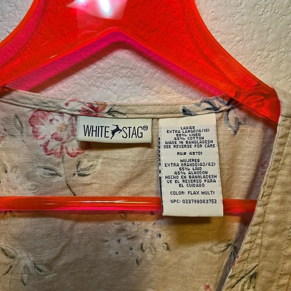 White Stag Floral Linen Top - Picture 3 of 4